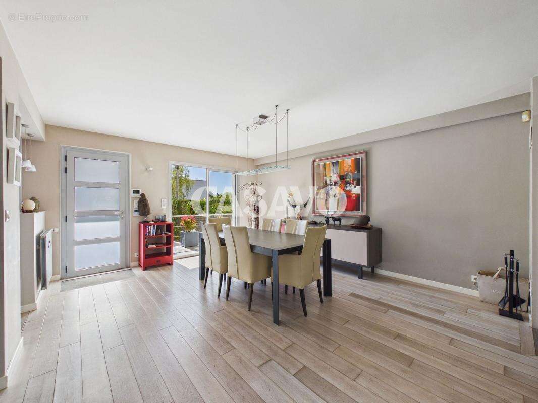 Maison à VIROFLAY