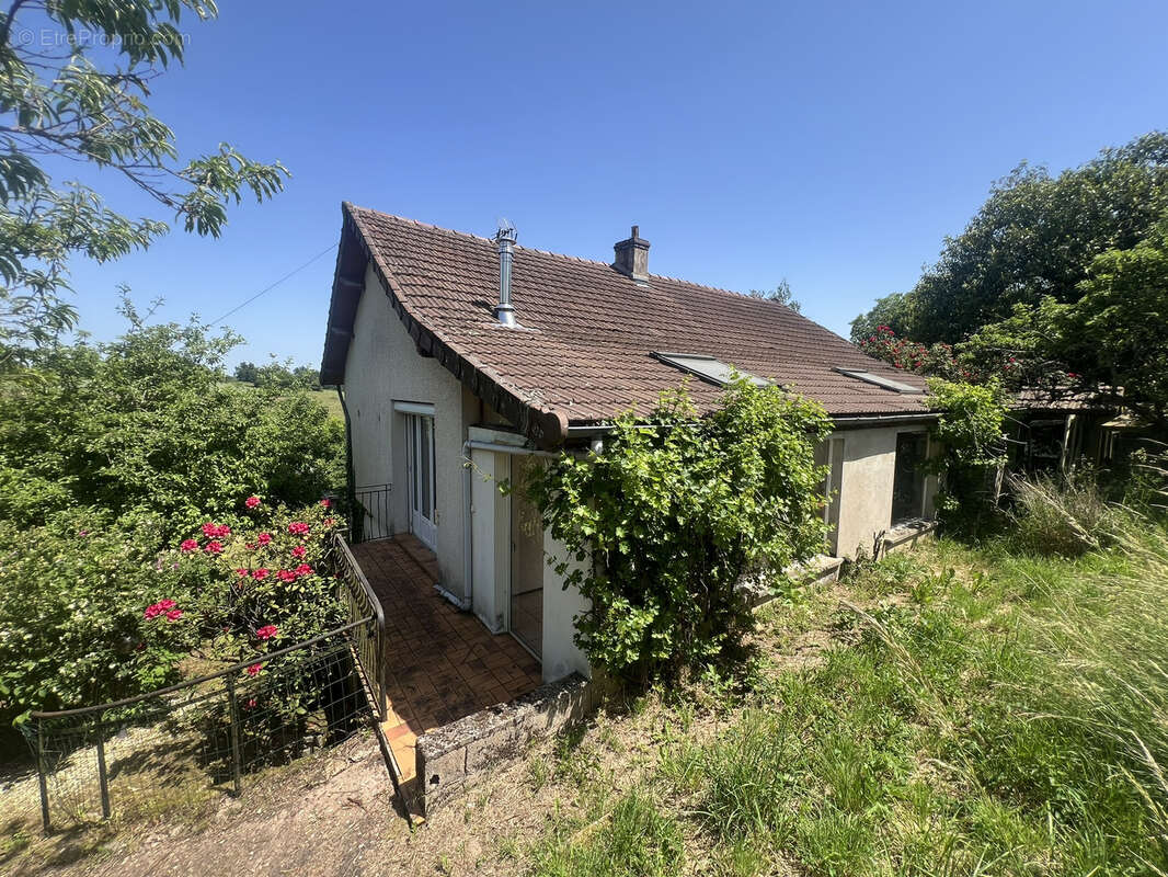 Maison à CHAROLLES