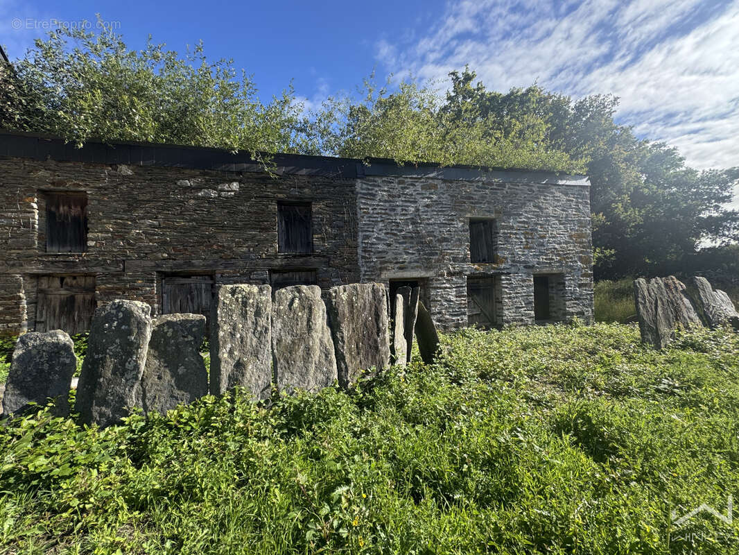 Maison à CARENTOIR