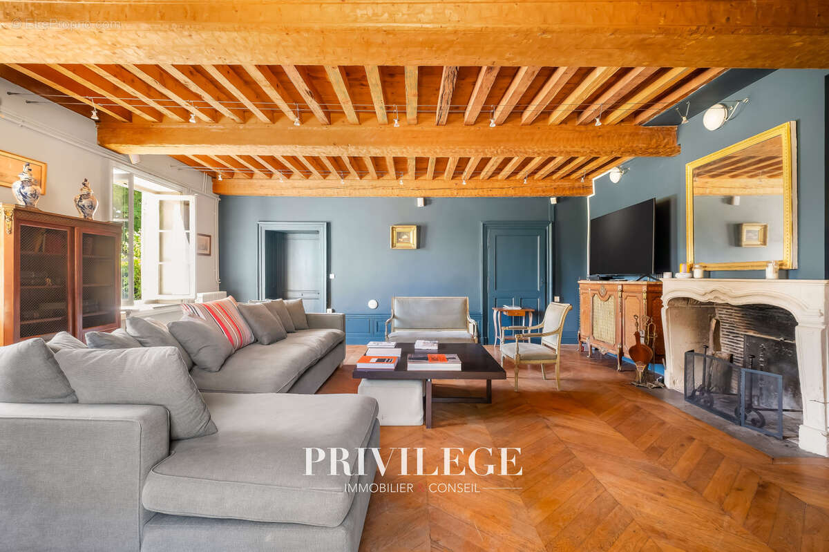 Maison à LIMAS