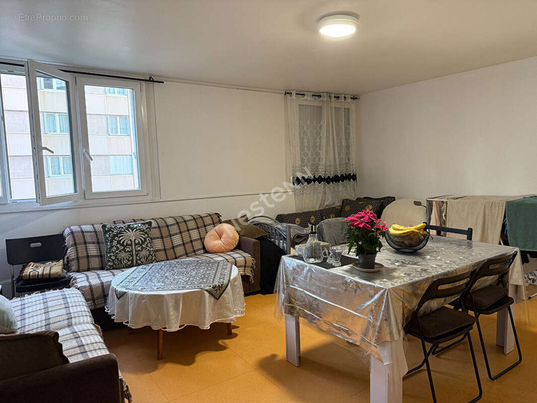 Appartement à MONTREUIL