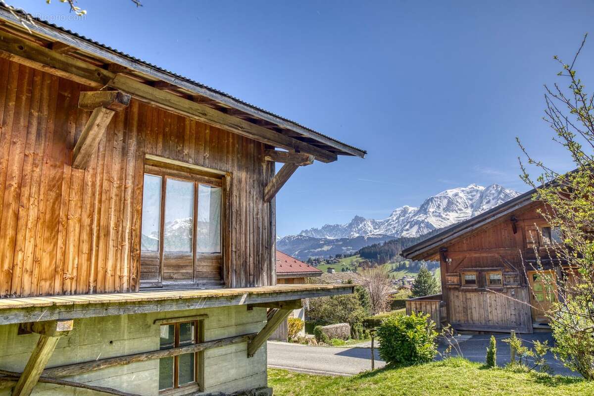 Maison 527 m² à Demi-Quartier  - photo 6