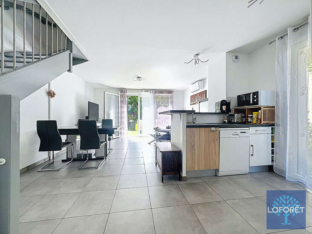 Maison à SAINT-ORENS-DE-GAMEVILLE