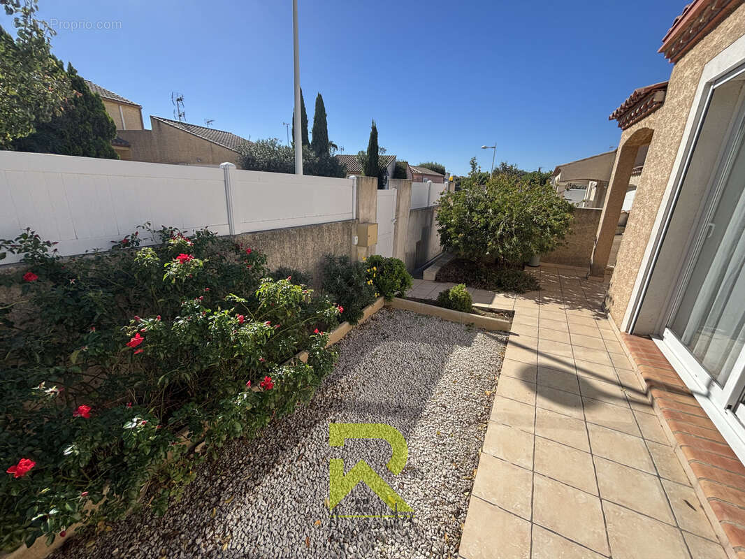 AGDE, Maison 3 faces en plain pied avec garage - photo 4