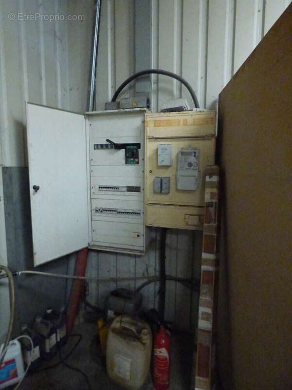 Commerce à MEREVILLE