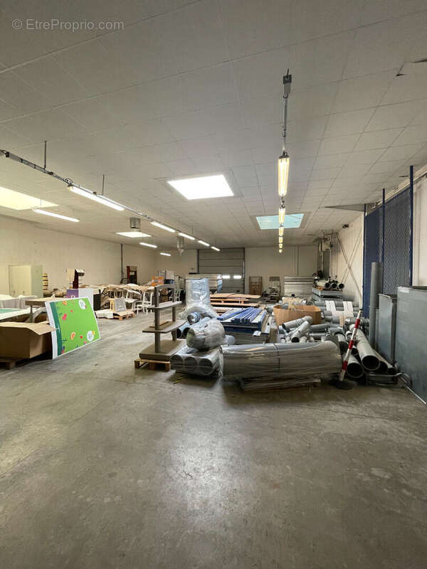 Commerce à SAINT-JUNIEN