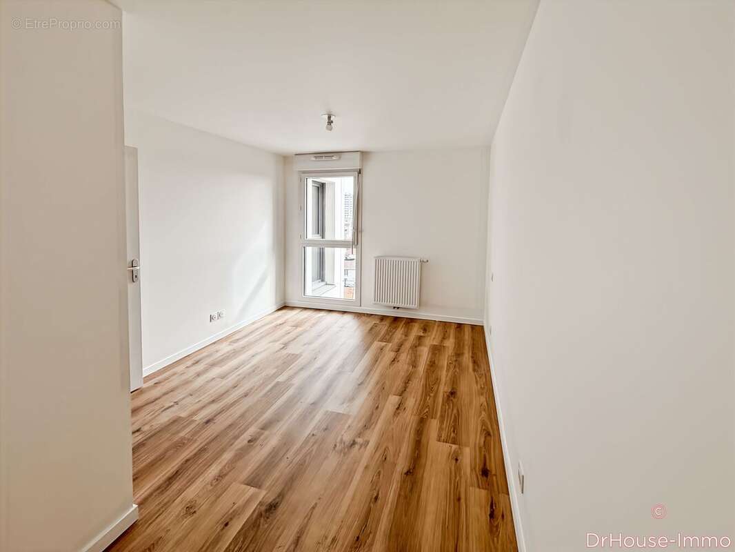 Appartement 109 m² à Merignac  - photo 20