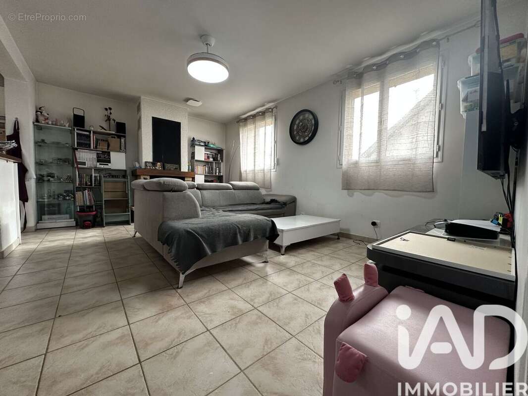 Photo 2 - Maison à COMPERTRIX