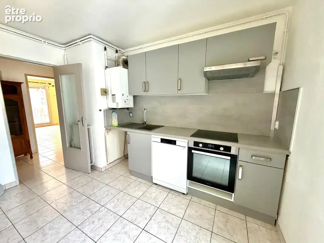 Appartement T3 de 76 m2 + terrasse plein sud - photo 2