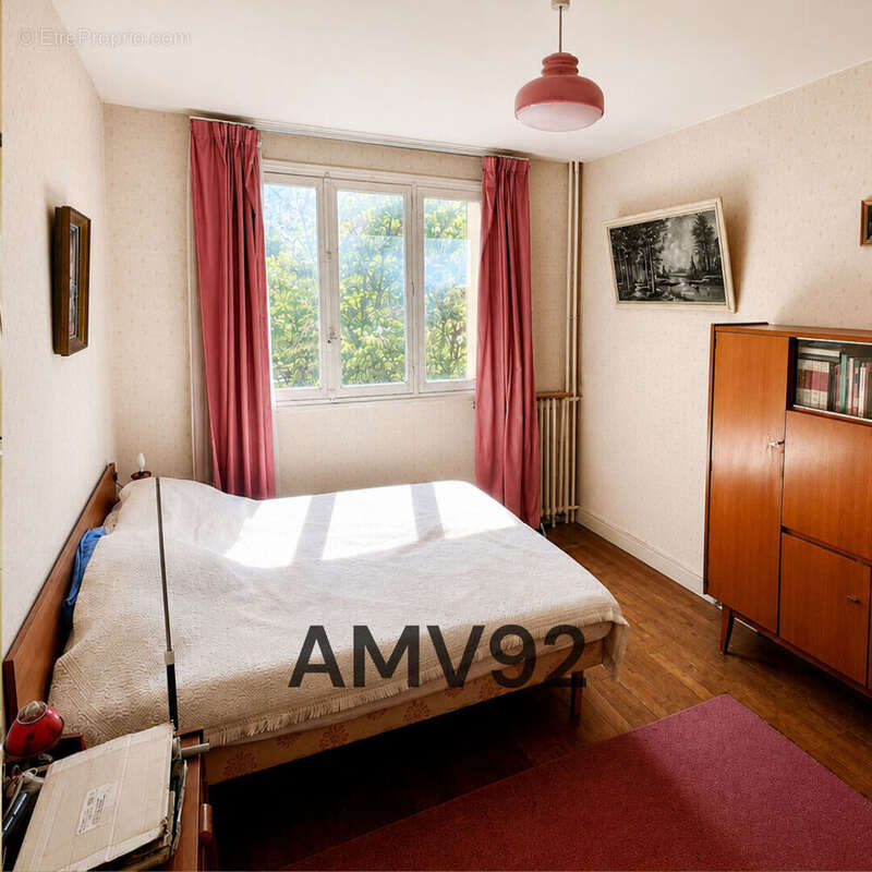 Appartement à LA GARENNE-COLOMBES