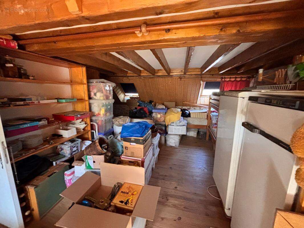 Maison à ORMOY-LA-RIVIERE