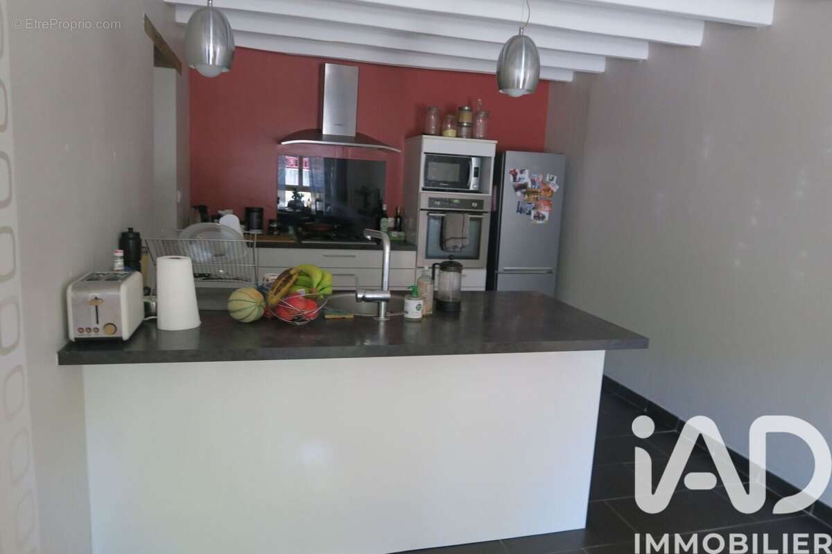 Maison 120 m² à Roches-Premarie-Andille  - photo 6