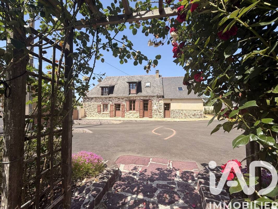 Photo 1 - Maison à BRUZ