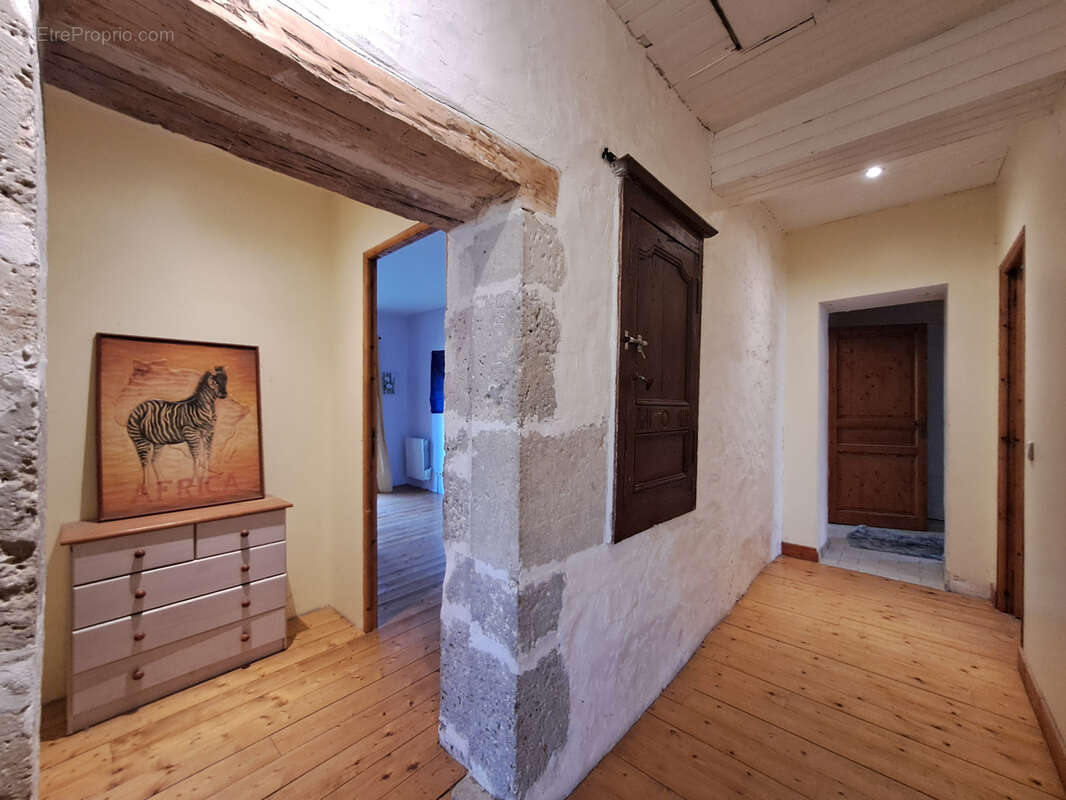 Maison à CLERMONT-DESSOUS