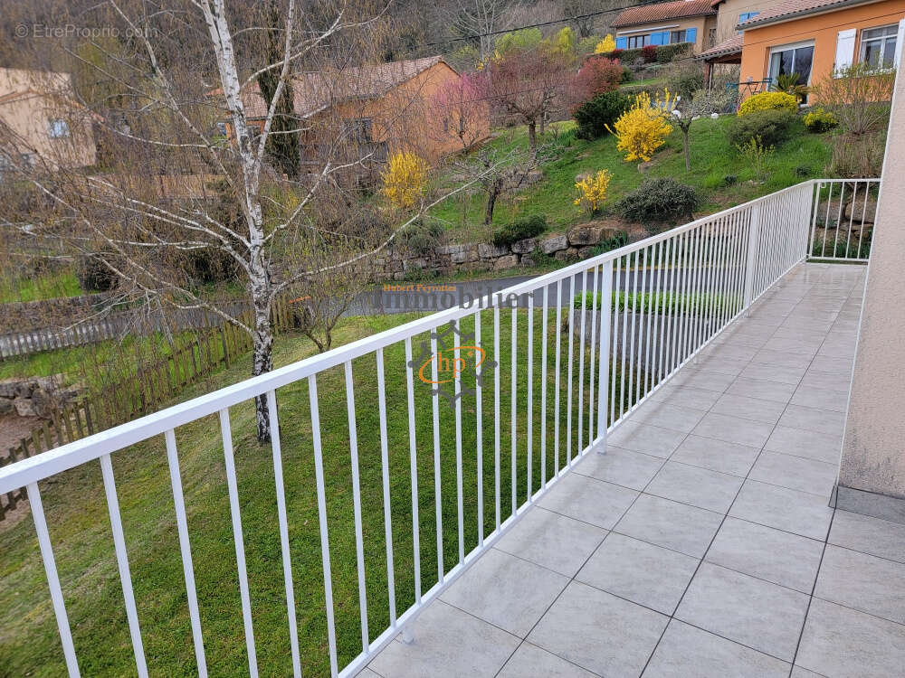 Vente maison avec terrasse, garage et terrain Viala du Tarn - photo 2