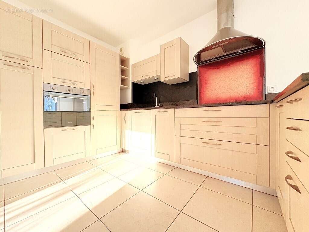 Appartement à SEYNOD