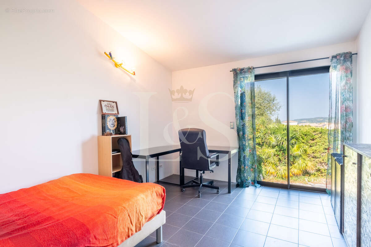 Maison à VAISON-LA-ROMAINE
