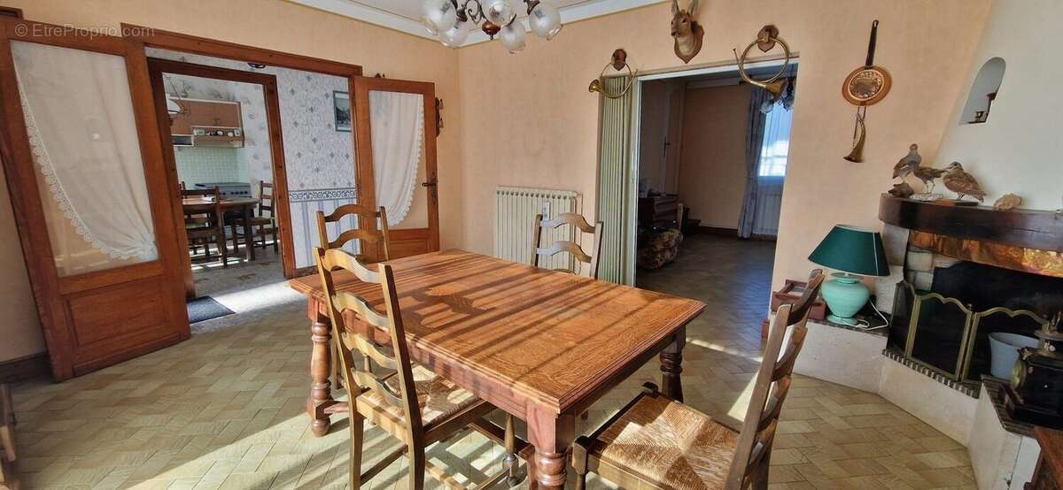 Maison à SAINT-DENIS-SUR-LOIRE