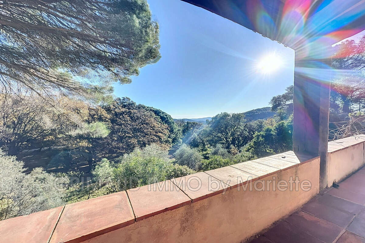 Maison à LA GARDE-FREINET