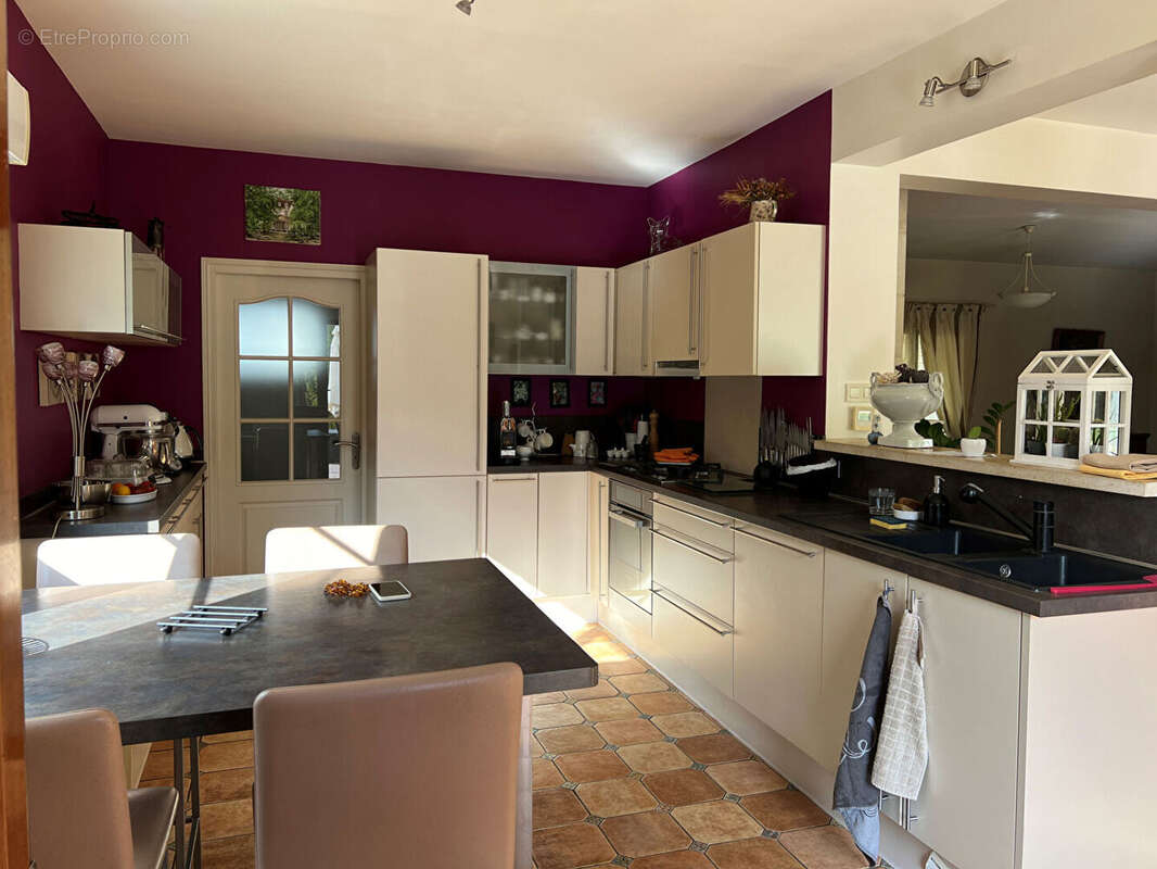 Maison à PARCAY-MESLAY