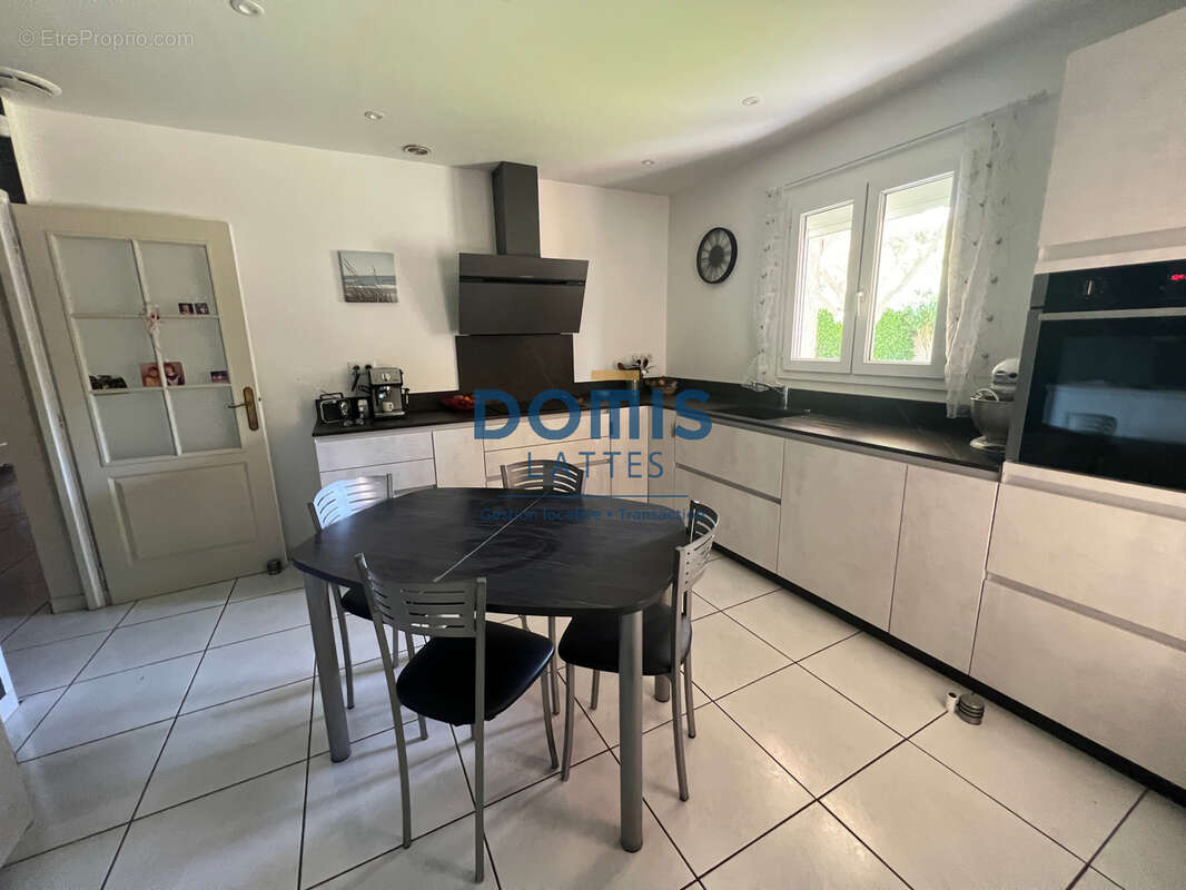 Grande maison familiale avec T2 indépendant et piscine - photo 12