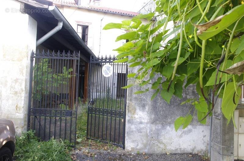 Maison à MIRANDE