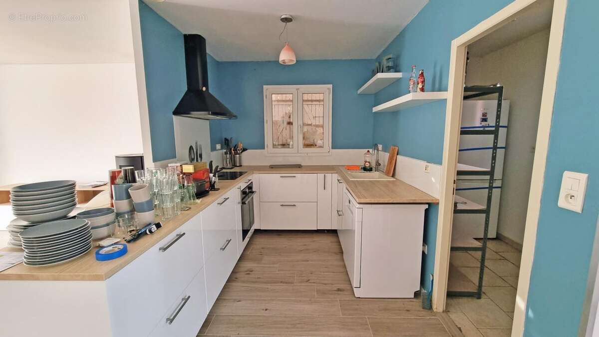 Maison à MANZAC-SUR-VERN