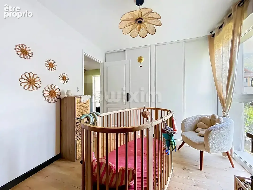 Marnaz – Beau F3 récent, lumineux et idéalement situé - photo 5