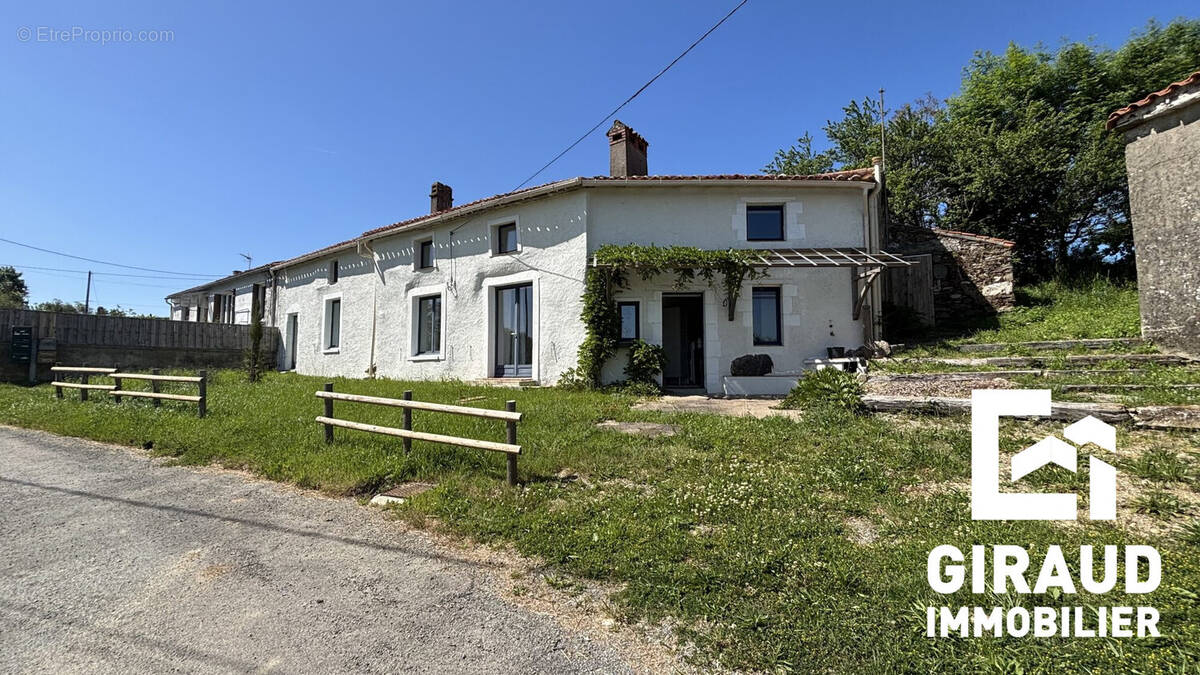 Maison à BREUIL-BARRET