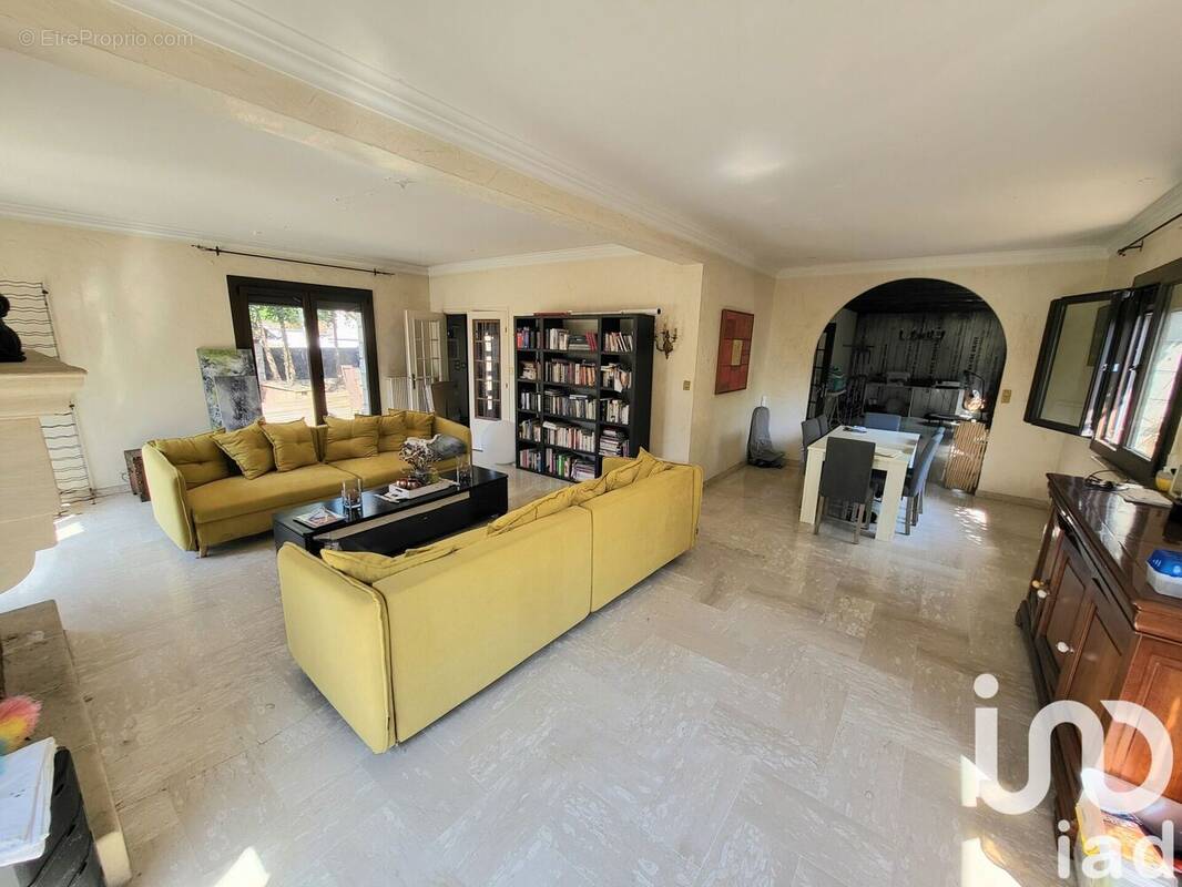 Photo 1 - Maison à VILLECRESNES