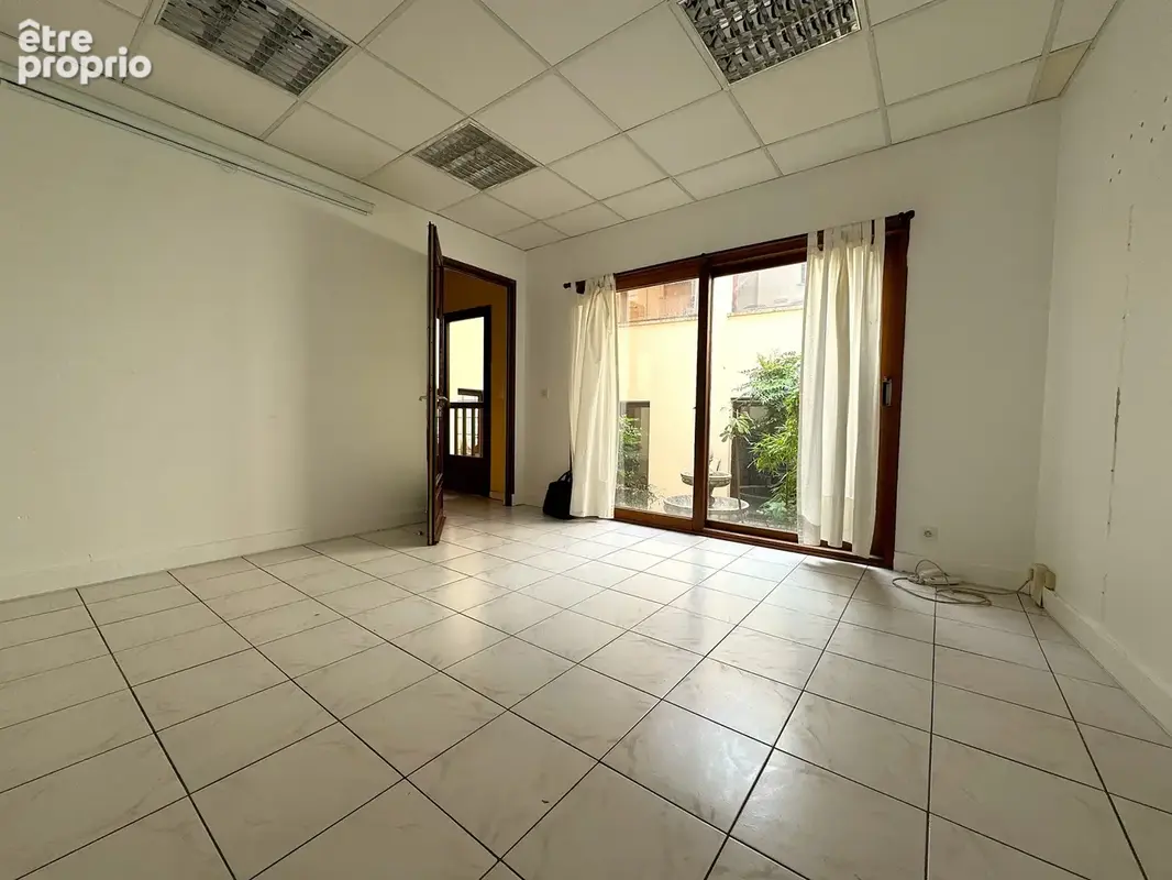 Immeuble de 9 bureaux, potentiel 4500 € par mois, situé idéalement face à la Mairie d'Aulnay-sous-Bois et proc - photo 10