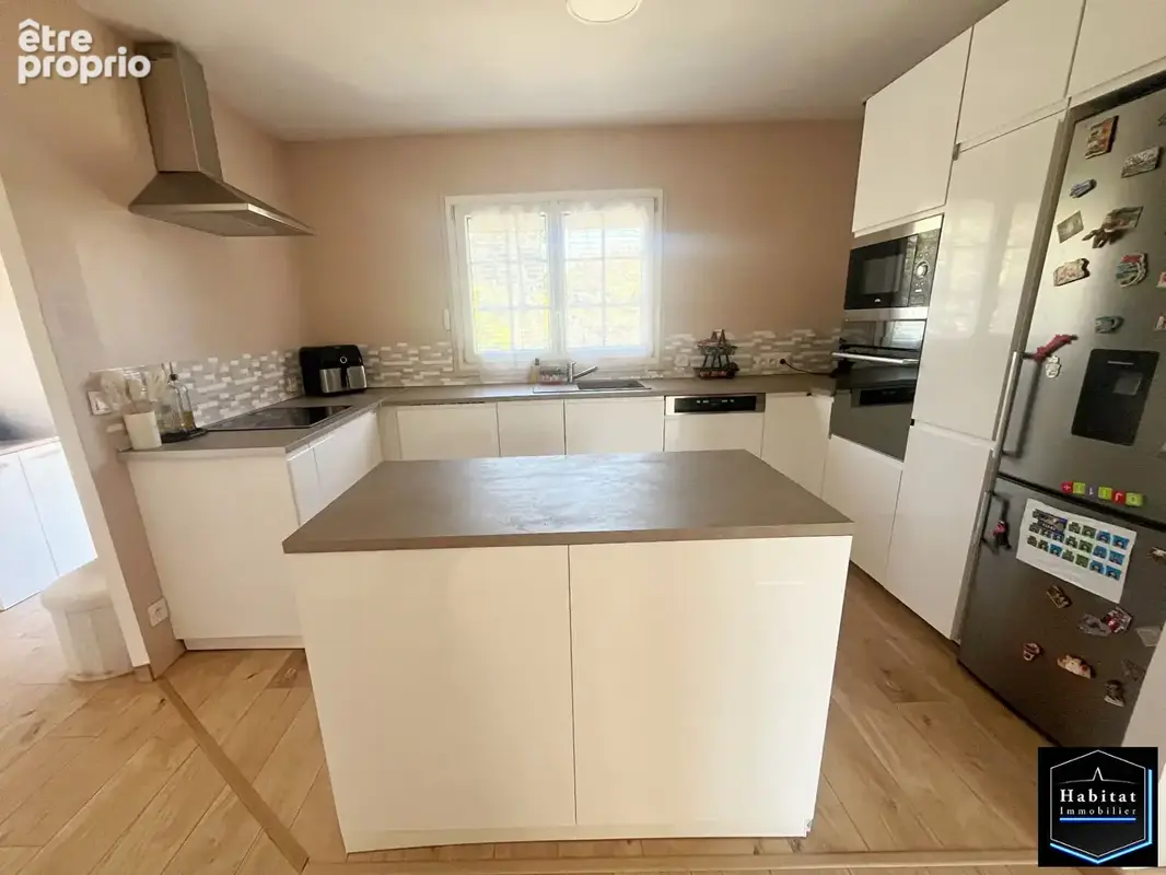Maison avec sous-sol total - 4 chambres -845 m² de terrain ! - photo 4
