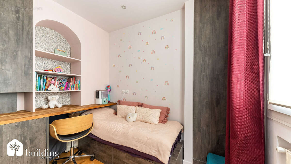 Appartement à NEUILLY-SUR-SEINE