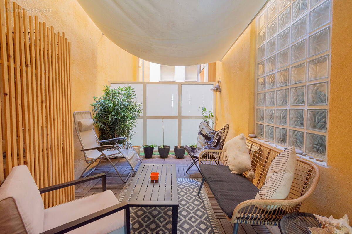 Appartement à MARSEILLE-2E