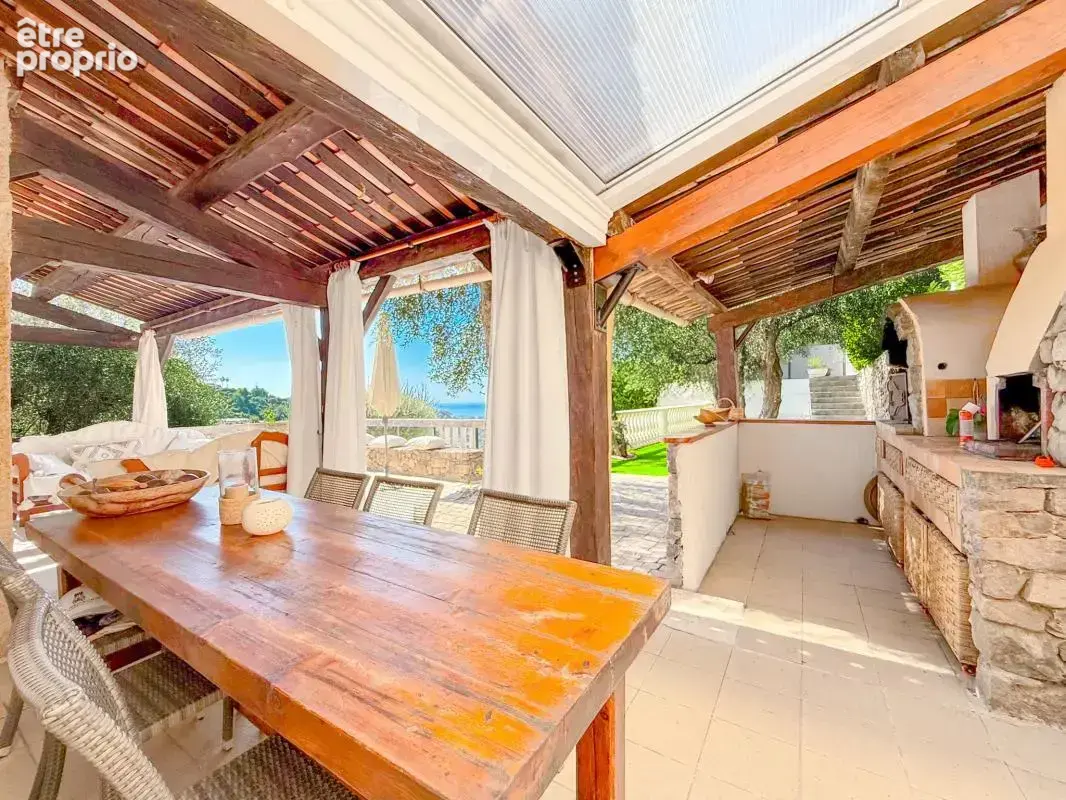 Maison 5 pièces sur les hauteurs de Nice à Vendre - photo 5
