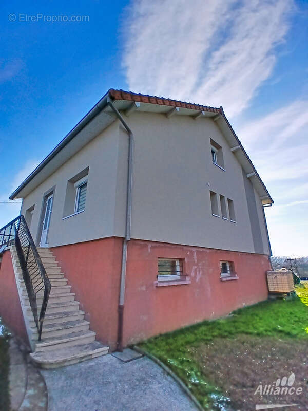 Maison à L'ISLE-SUR-LE-DOUBS