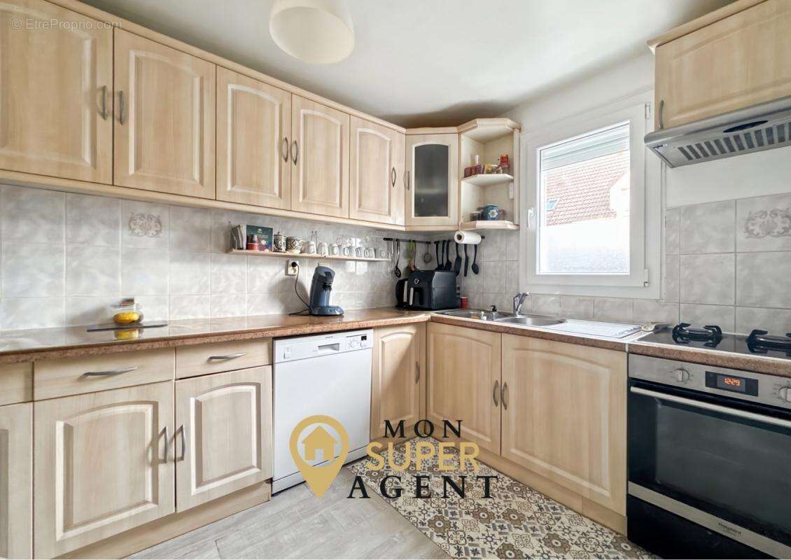 Maison à LE MEE-SUR-SEINE