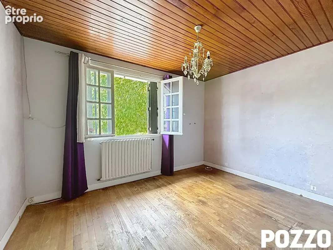 Maison Agon Coutainville, secteur hauteurs d'Agon, pavillon sur sous sol  sur élevé à rénover, terrain de 2217 m² 5 pièces 120 m - photo 2