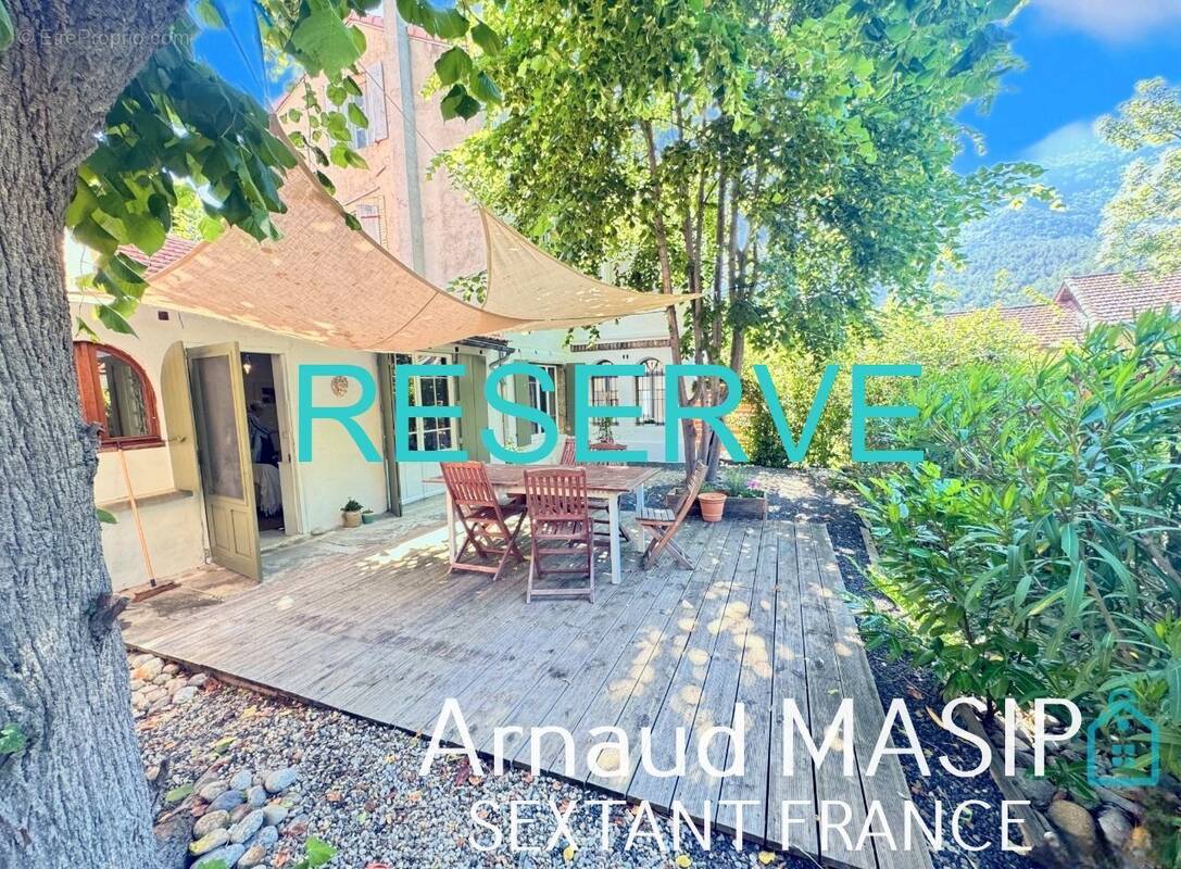 Maison à AXAT
