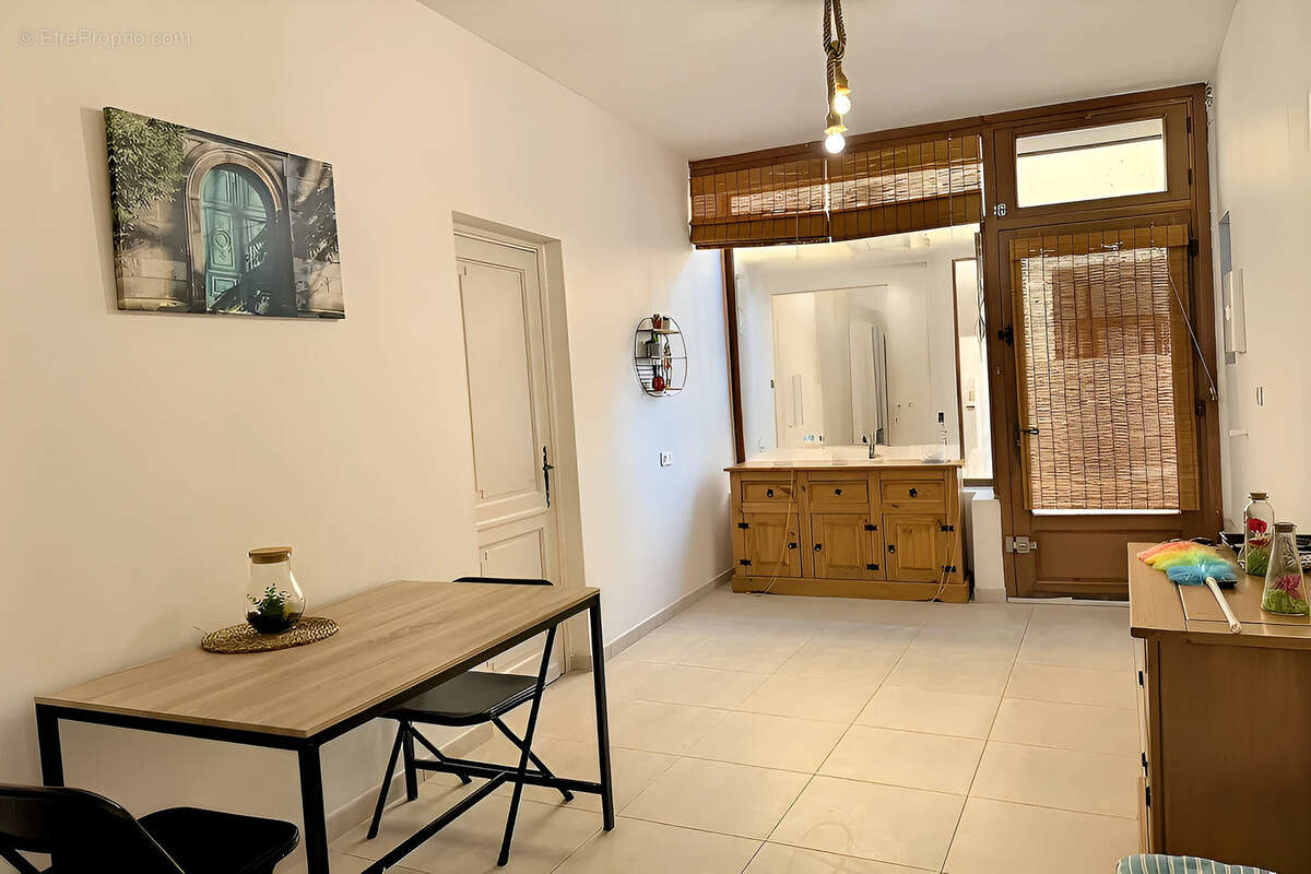 Maison à LEZIGNAN-CORBIERES