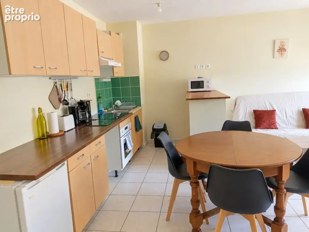 Appartement à SAINT-JEAN-D'ILLAC