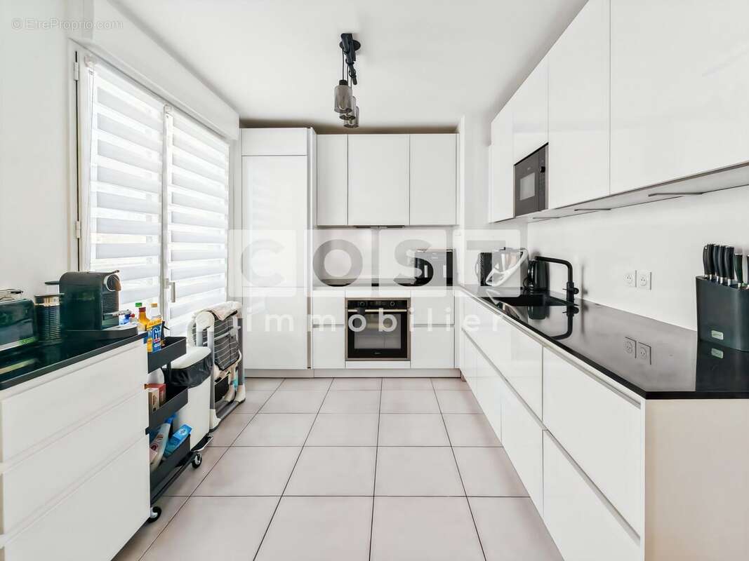 Appartement à COLOMBES