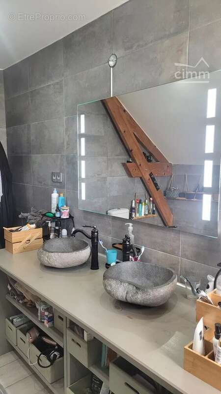 Maison à SAINT-HONORE