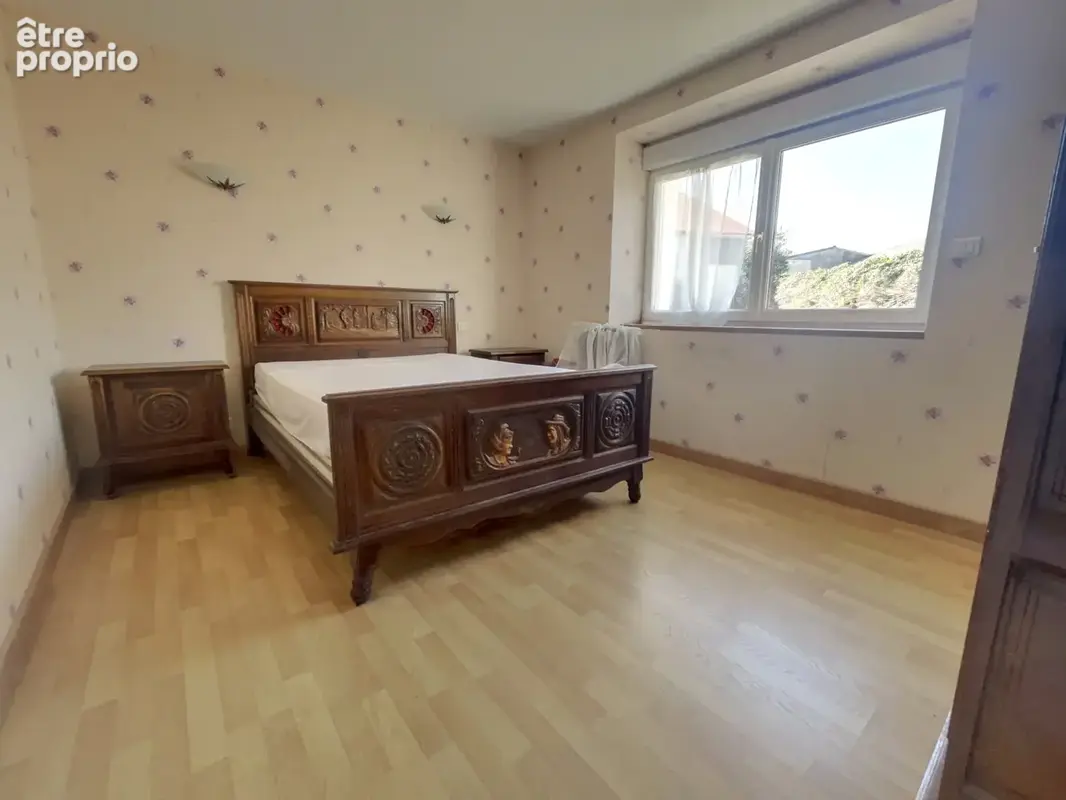 Maison familiale 7 pièces avec hangar et grenier aménageable   Saint-Barthélemy - photo 11