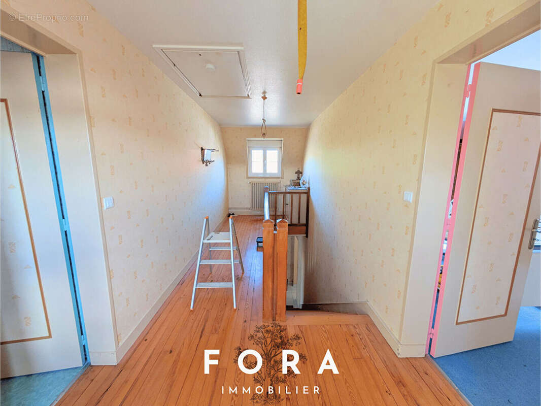 Maison à CONDE-SUR-NOIREAU