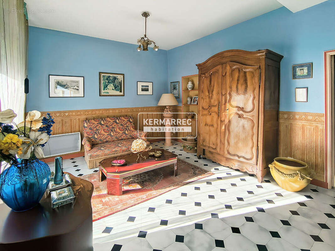 Maison de Maitre Saint Aubin D Aubigne - Charme, volumes et potentiel exceptionnel - photo 6