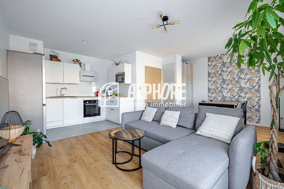 Appartement Guerande T2  avec stationnement privatif . - photo 2