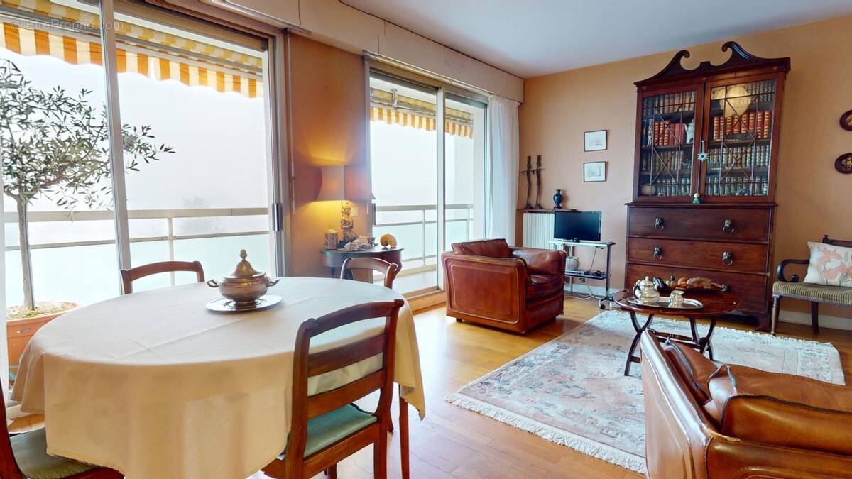 Appartement à LYON-5E