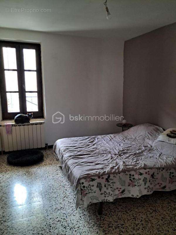 Maison à VILLEMAGNE-L&#039;ARGENTIERE