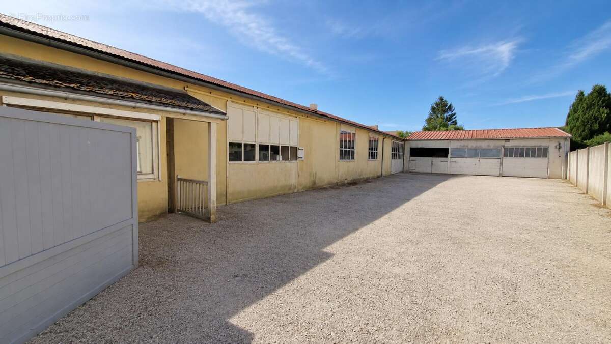 Maison Puiseaux 3 pièce(s) 58.25 m2 - photo 2